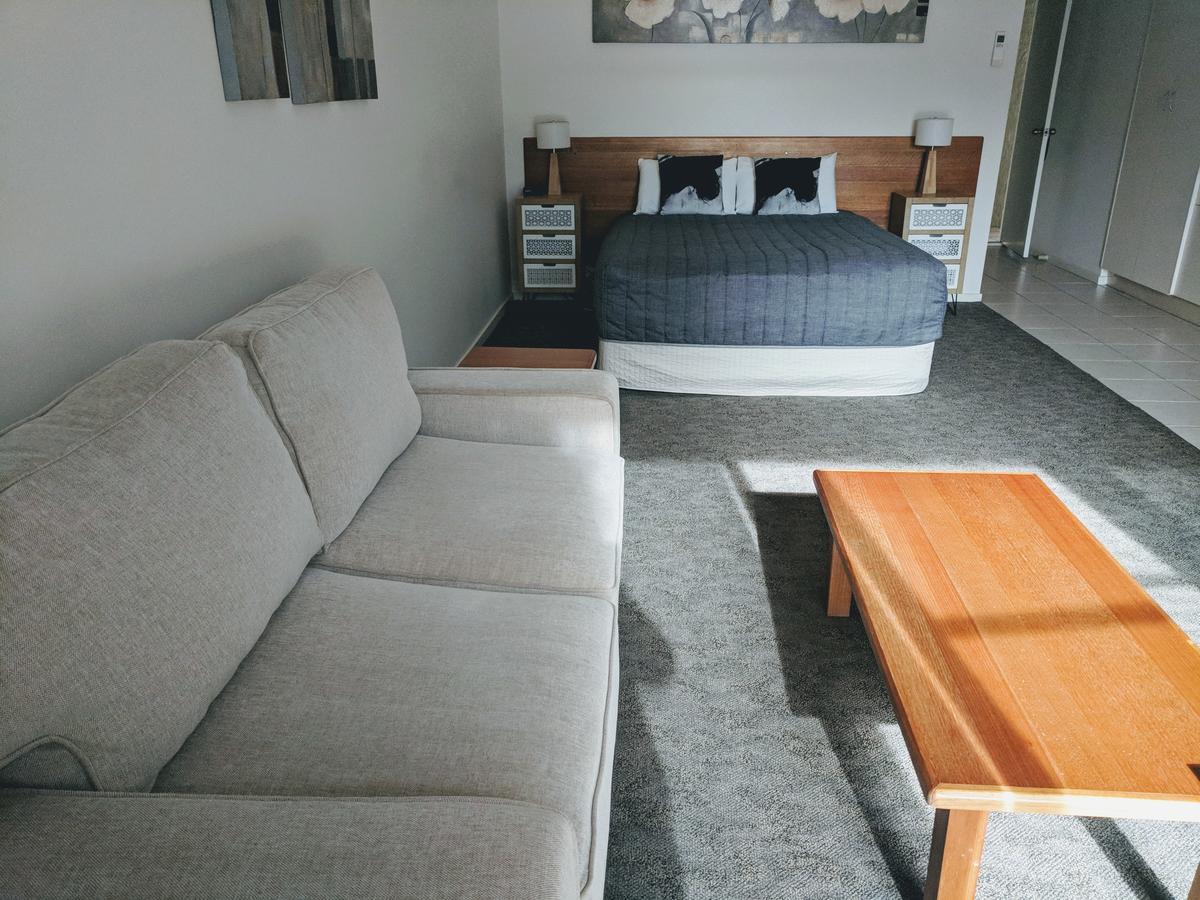 Metung Waters Motel And Apartments Екстер'єр фото
