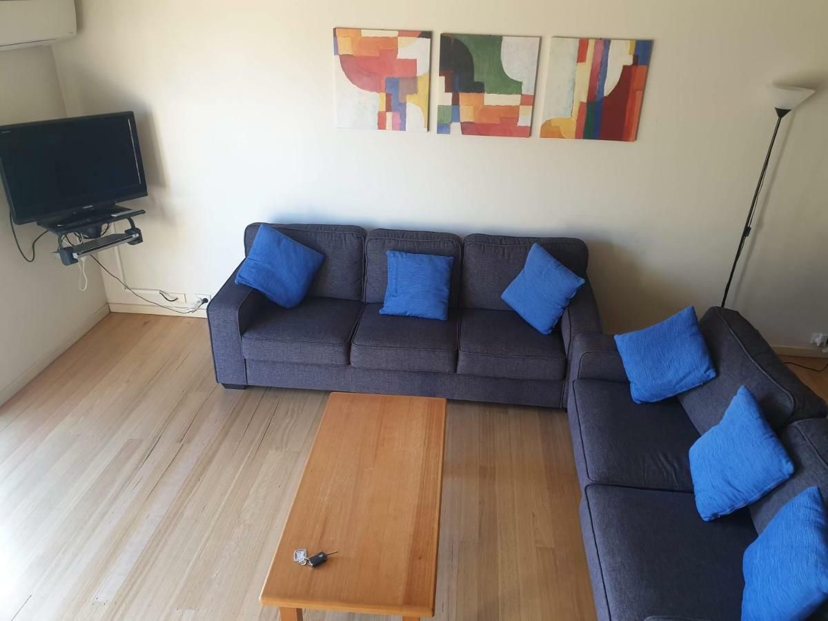 Metung Waters Motel And Apartments Екстер'єр фото