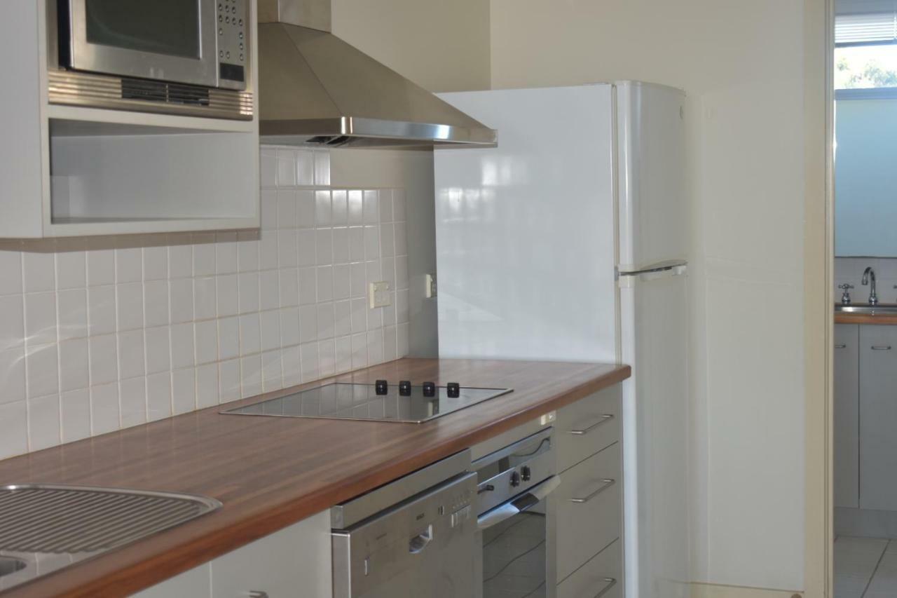 Metung Waters Motel And Apartments Екстер'єр фото